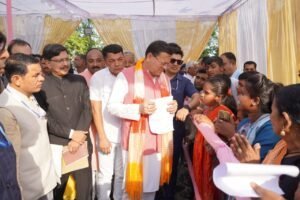 1747410016_मुख्यमंत्री-धामी-ने-जनपद-विकास-हेतु-18-योजनाओं-लागत-1136511.jpg