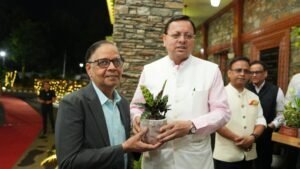 1747581775_मुख्यमंत्री-धामी-ने-उत्तराखंड-दौरे-पर-आए-16वें-वित्त-आयोग.jpg