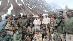 1747584686_केंद्रीय-स्वास्थ्य-मंत्री-श्री-जीपी-नड्डा-ने-पिथौरागढ़-में-ली.jpg