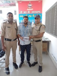 1749227746_रेलवे-स्टेशन-हरिद्वार-पर-चोरी-की-घटनाओ-को-अंजाम-देने.jpg