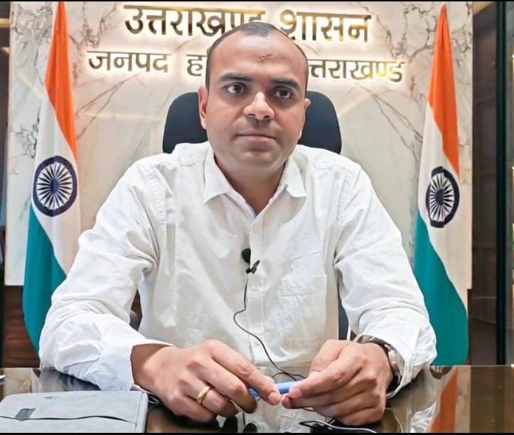 7-रजिस्ट्रार-कानूनगो-तथा-39-पटवारियों-एवम्-लेखपालों-के-तबादले.jpg