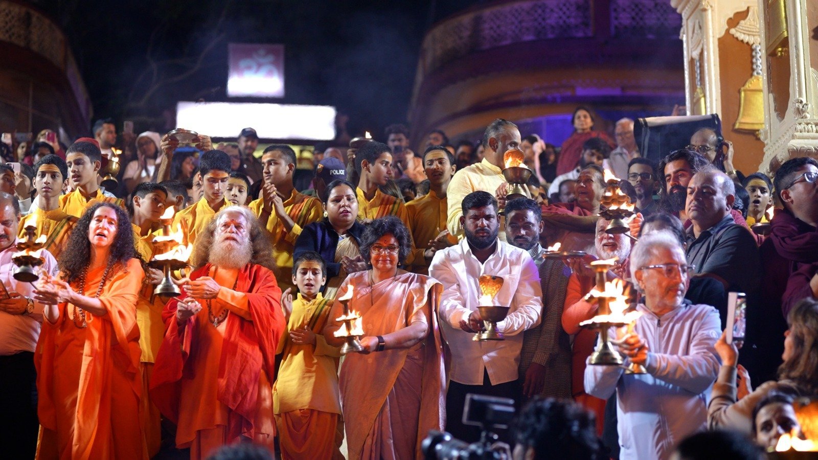 1793464697_परमार्थ-निकेतन-में-राष्ट्रीय-महिला-आयोग-एवं-उत्तराखंड-राज्य-महिला.jpeg